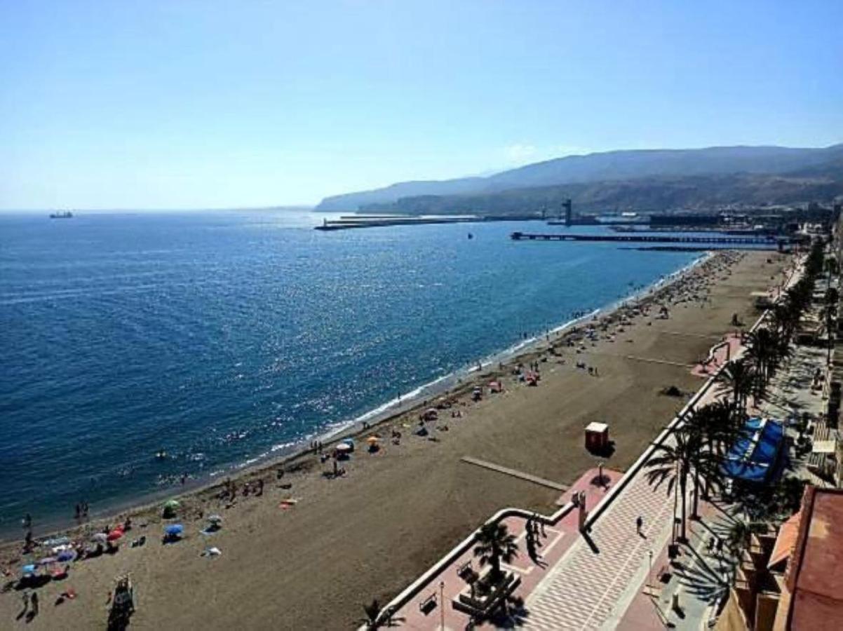 Increible Atico Con Vistas A La Bahia De Almería Kültér fotó