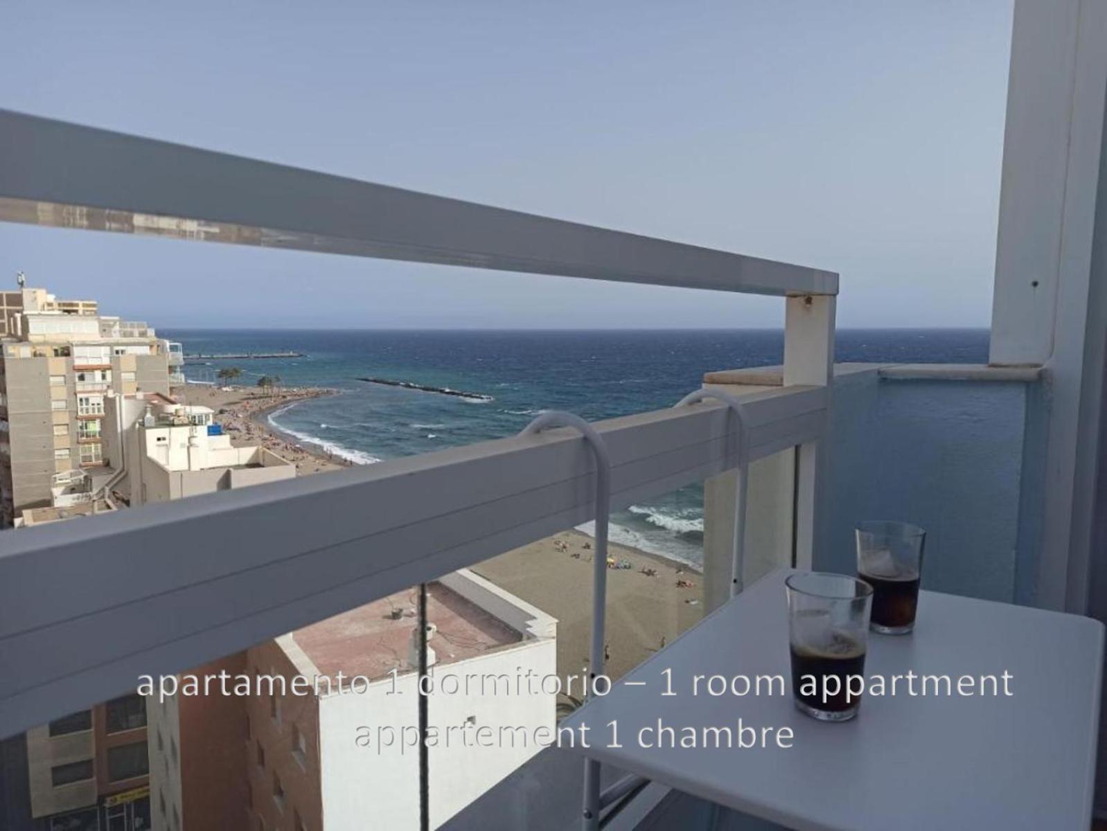 Increible Atico Con Vistas A La Bahia De Almería Kültér fotó